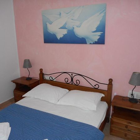 Agia Pelagia  Pantonia Apartments מראה חיצוני תמונה