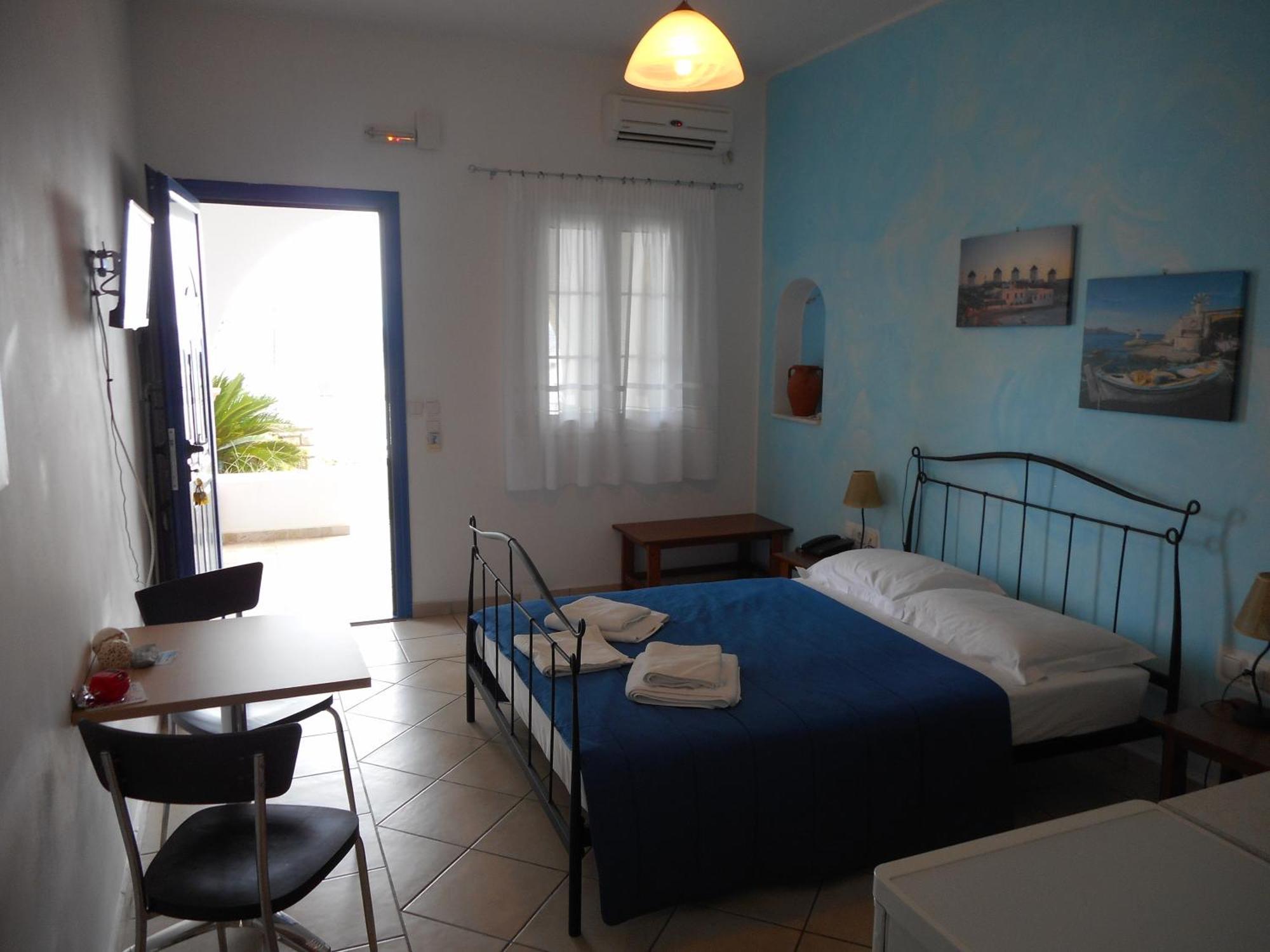 Agia Pelagia  Pantonia Apartments מראה חיצוני תמונה