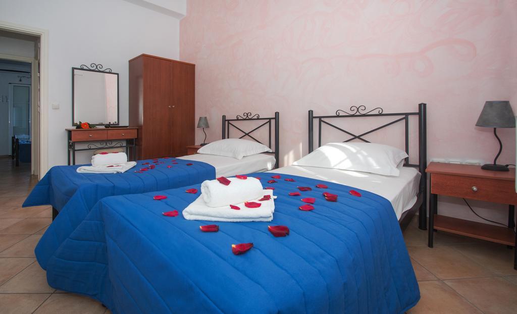 Agia Pelagia  Pantonia Apartments מראה חיצוני תמונה