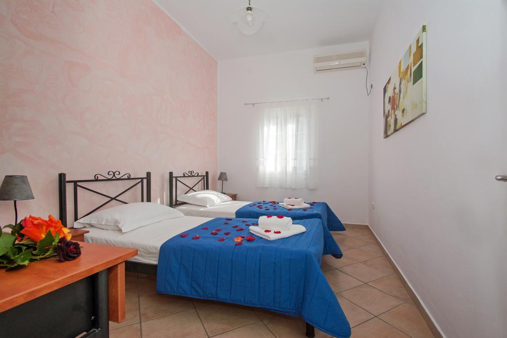 Agia Pelagia  Pantonia Apartments מראה חיצוני תמונה