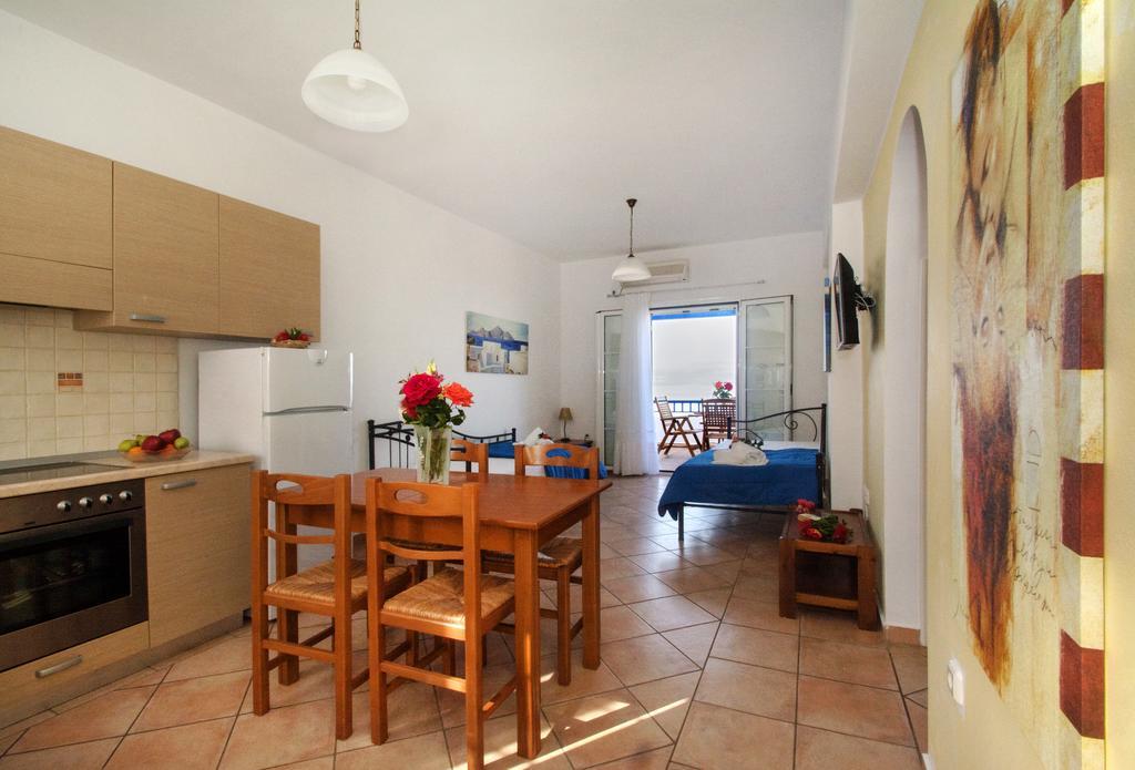 Agia Pelagia  Pantonia Apartments מראה חיצוני תמונה