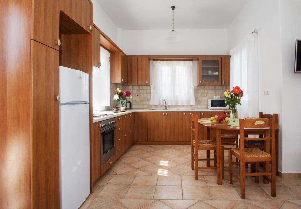 Agia Pelagia  Pantonia Apartments מראה חיצוני תמונה
