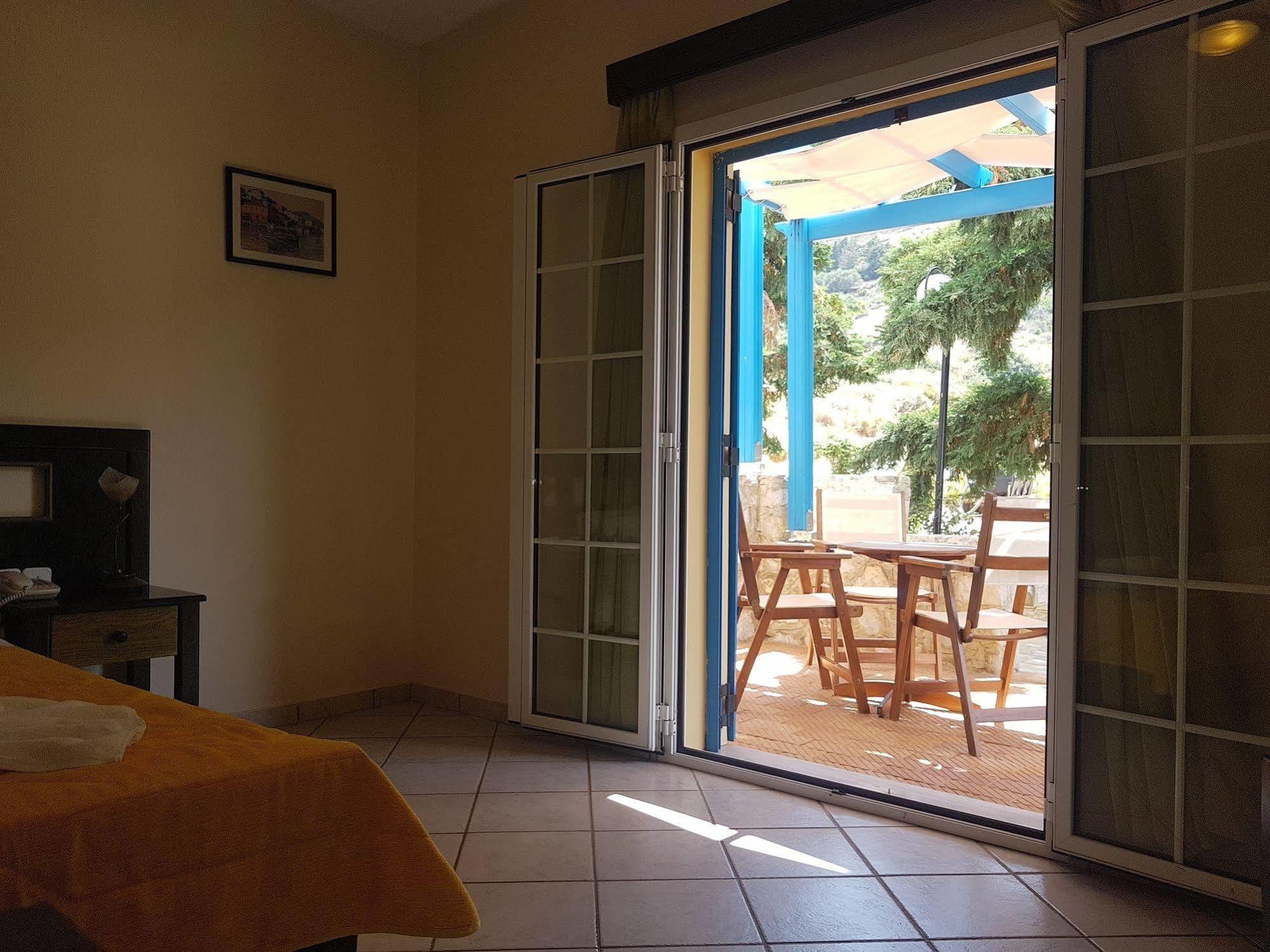 Agia Pelagia  Pantonia Apartments מראה חיצוני תמונה